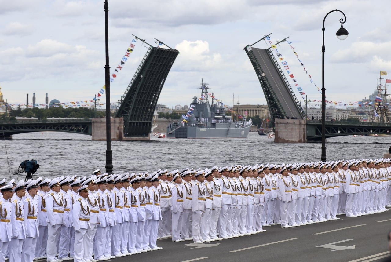 Парад на день ВМФ В Санкт-Петербурге 2022