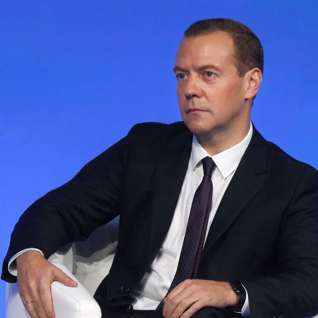 Медведев президент