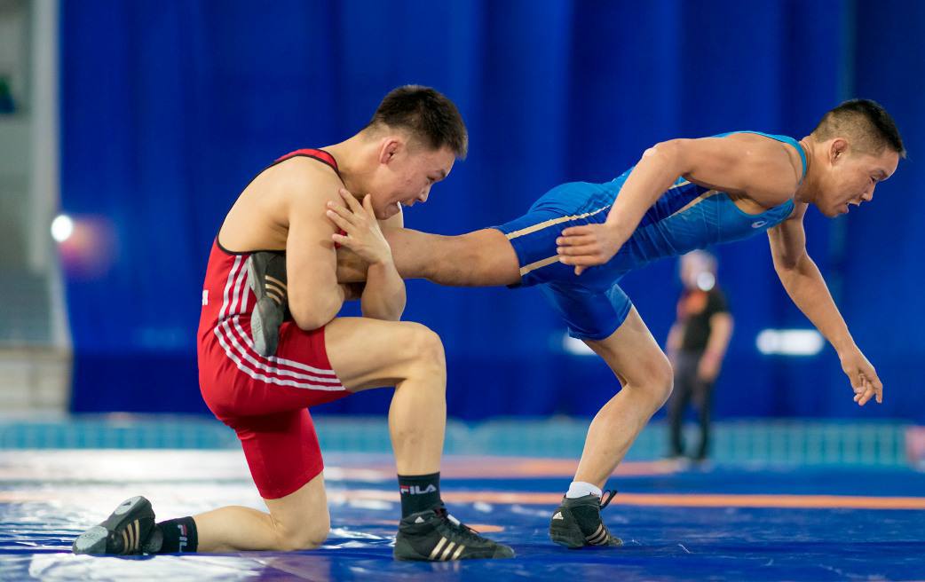 Борьбы 10. Чемпион мира по вольной борьбе. Трехкратный Олимпийский чемпион по вольной борьбе. Роман Дмитриев Олимпийский чемпион. Соревнования по вольной борьбе 12 лет.