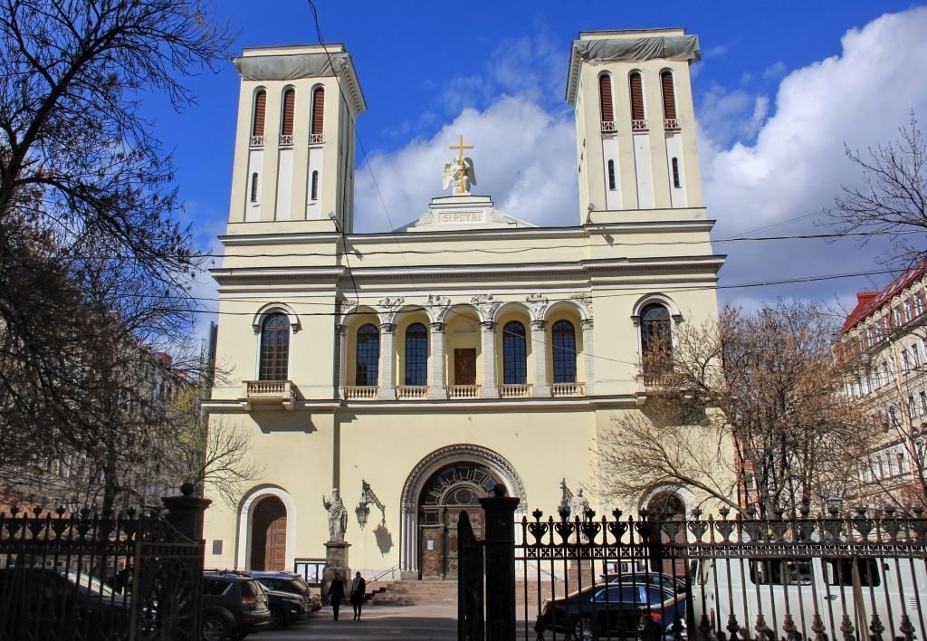 Лютеранская церковь петербург. Лютеранская Церковь Петра и Павла в Санкт-Петербурге. Собор Петра и Павла Санкт-Петербург Петрикирхе. Лютеранская Церковь святых Петра и Павла (Петрикирхе). Дом лютеранской церкви Святого Петра.