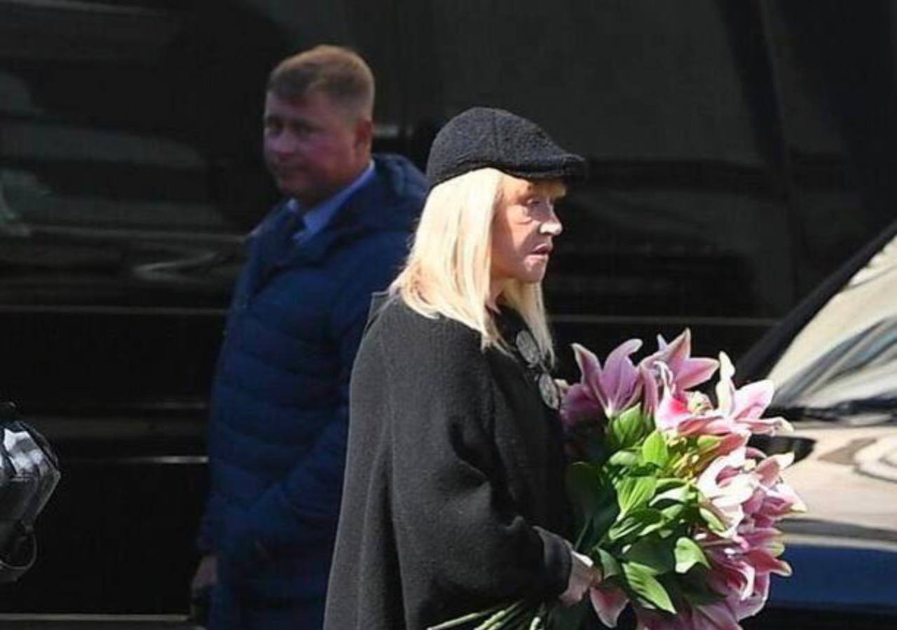 Пугачёва на похоронах Горбачева