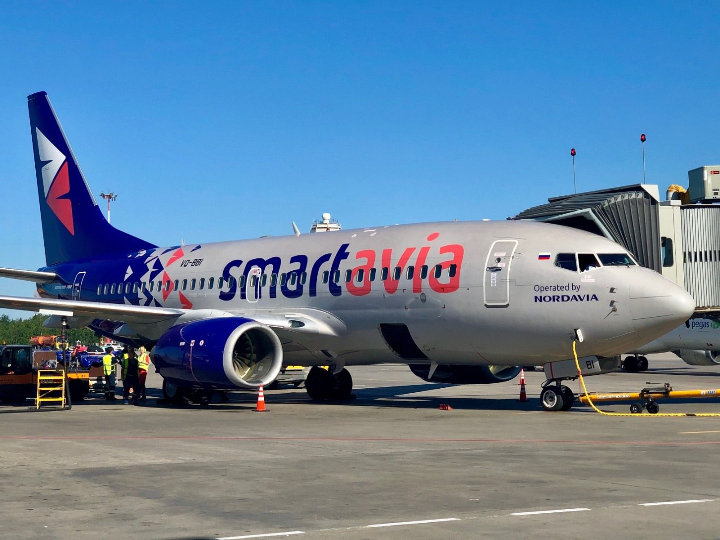 Смарт авиакомпания сайт. Airbus a320neo Смартавиа. А320 Нео Смартавиа. Самолёт Боинг 737 Смартавиа. Смарт авиа Боинг 737-800.