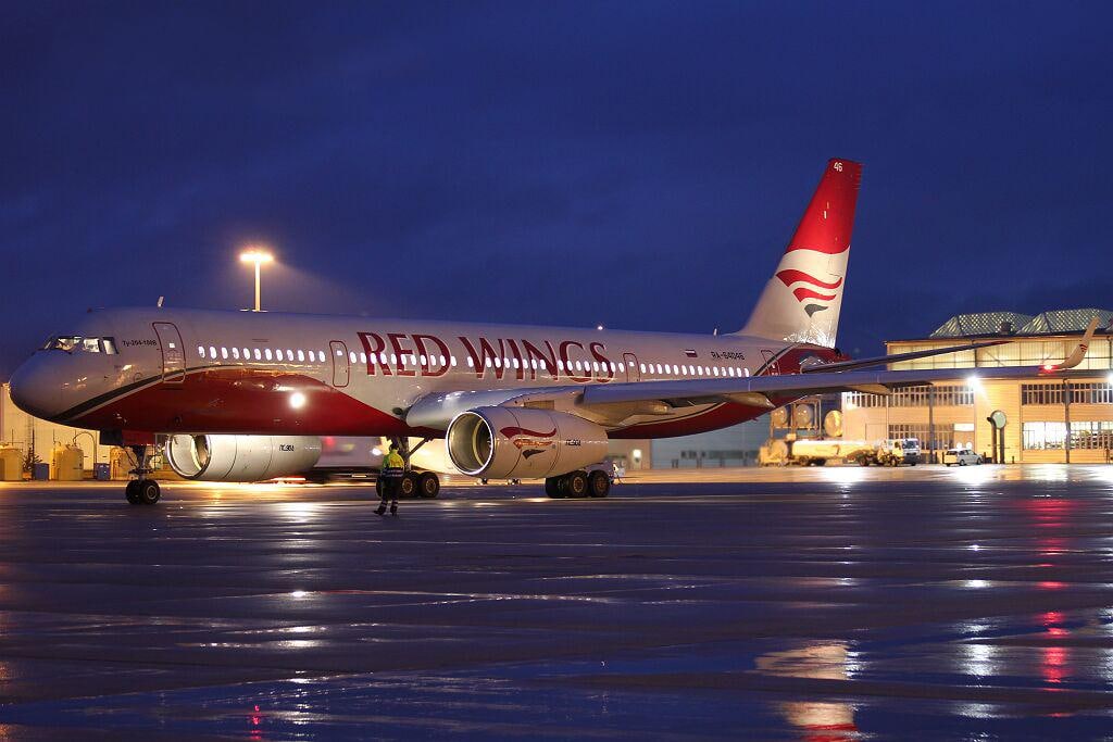 Видео самолеты авиакомпания. Ред Вингс самолеты. Самолёт авиакомпании Red Wings. Ред Вингс (Red Wings);. Ред Вингс красный самолет.