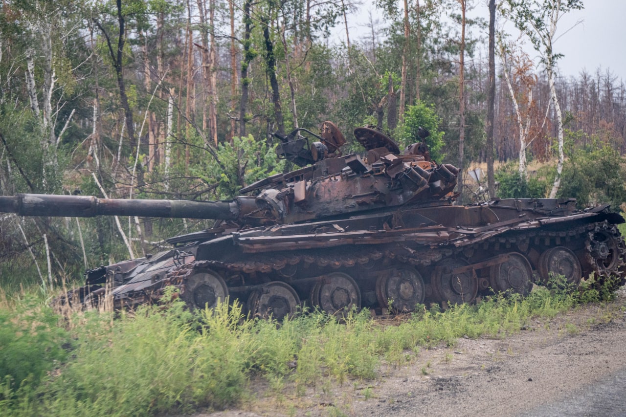 8 апреля операция. Т-64 Украина. Т-64 ВСУ. Т 64 ВСУ камуфляж. Т-64 Донбасс.